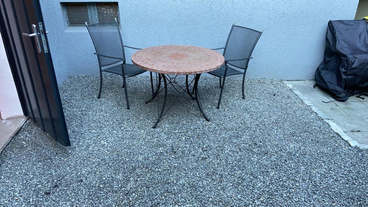 Art Boutique Budget Apartment Im Hinterhof Menden Altstadt エクステリア 写真